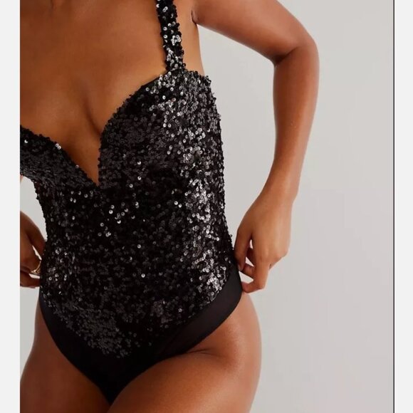 NWT! Free People Intimately Sparks Fly Sequined Black Thong Bodysuit Size Small - Picture 5 of 6